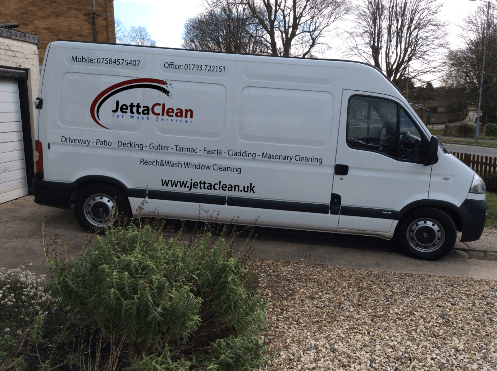 JettaClean service vehicle